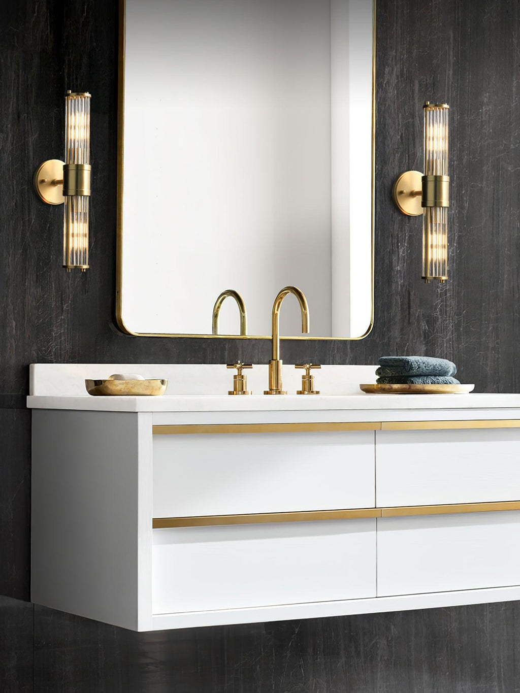 Celeste Cylinde Wall Light