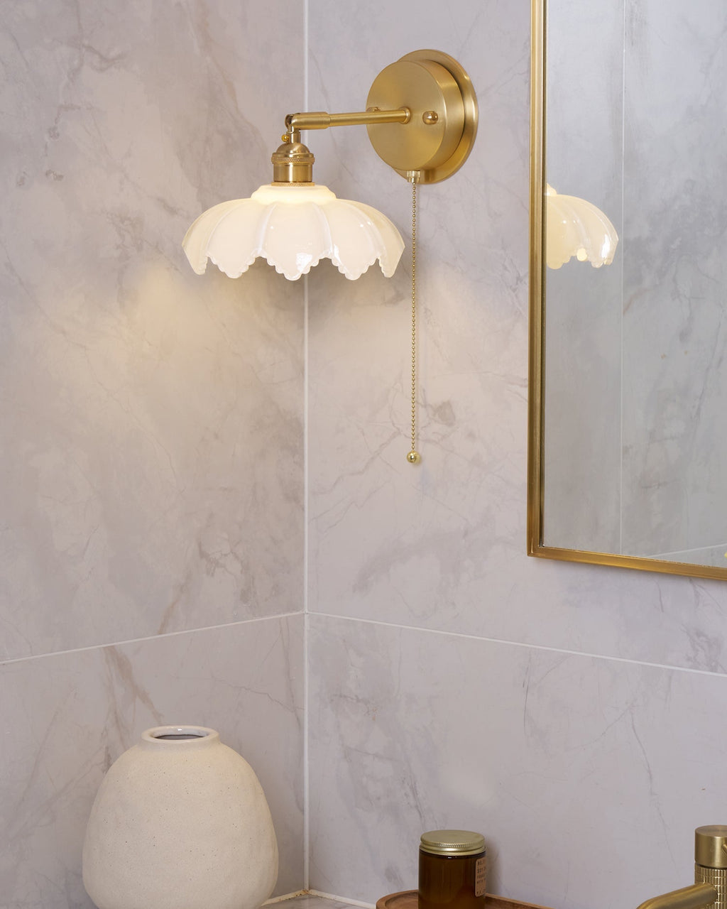 Lotus Rotatable Wall Lamp