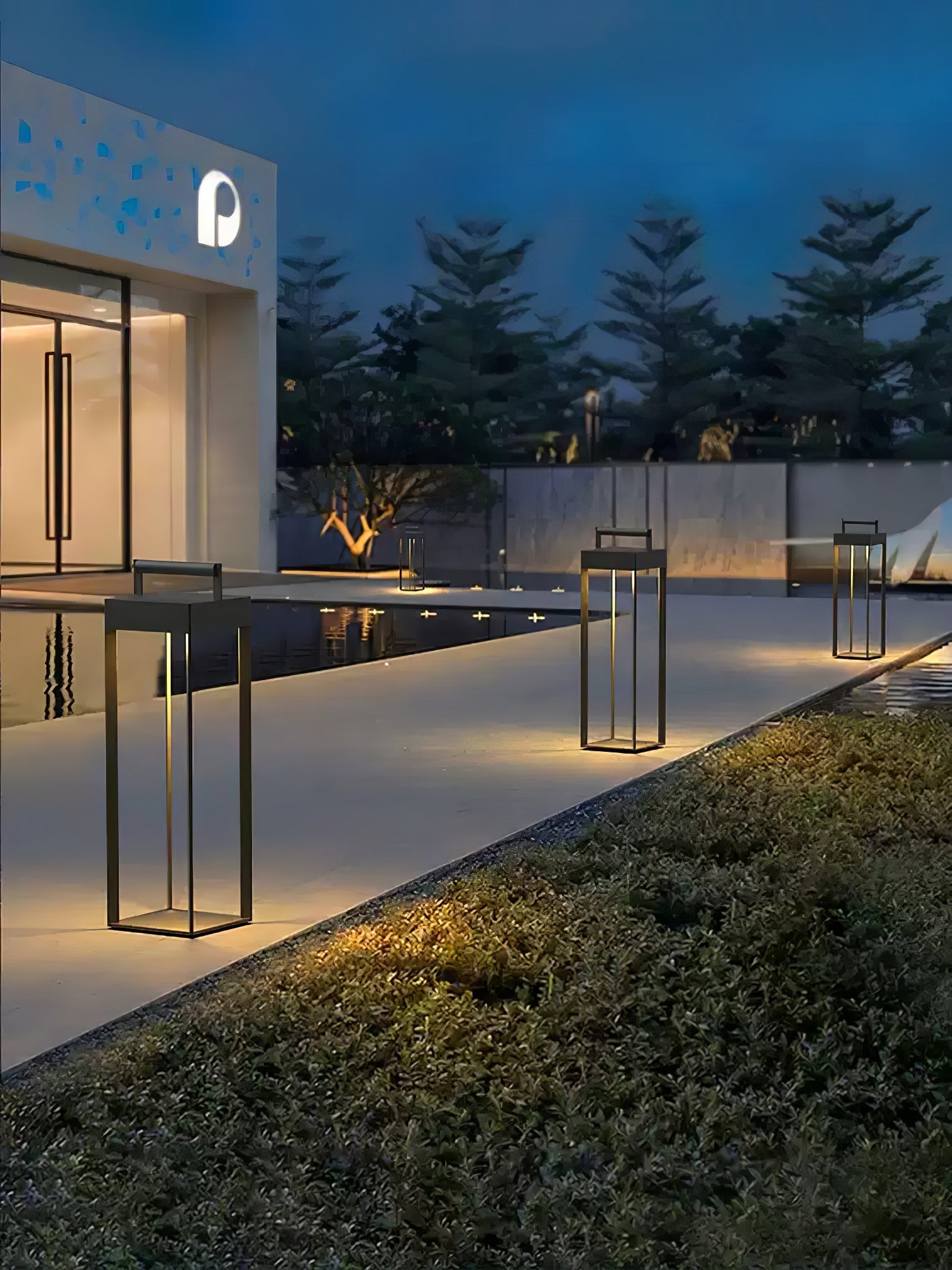 Arden Solar Lantern Outdoor Lamp