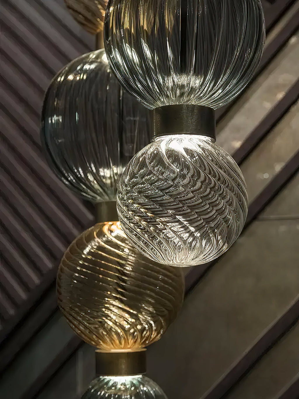 Celvara Globe Pendant Lamp
