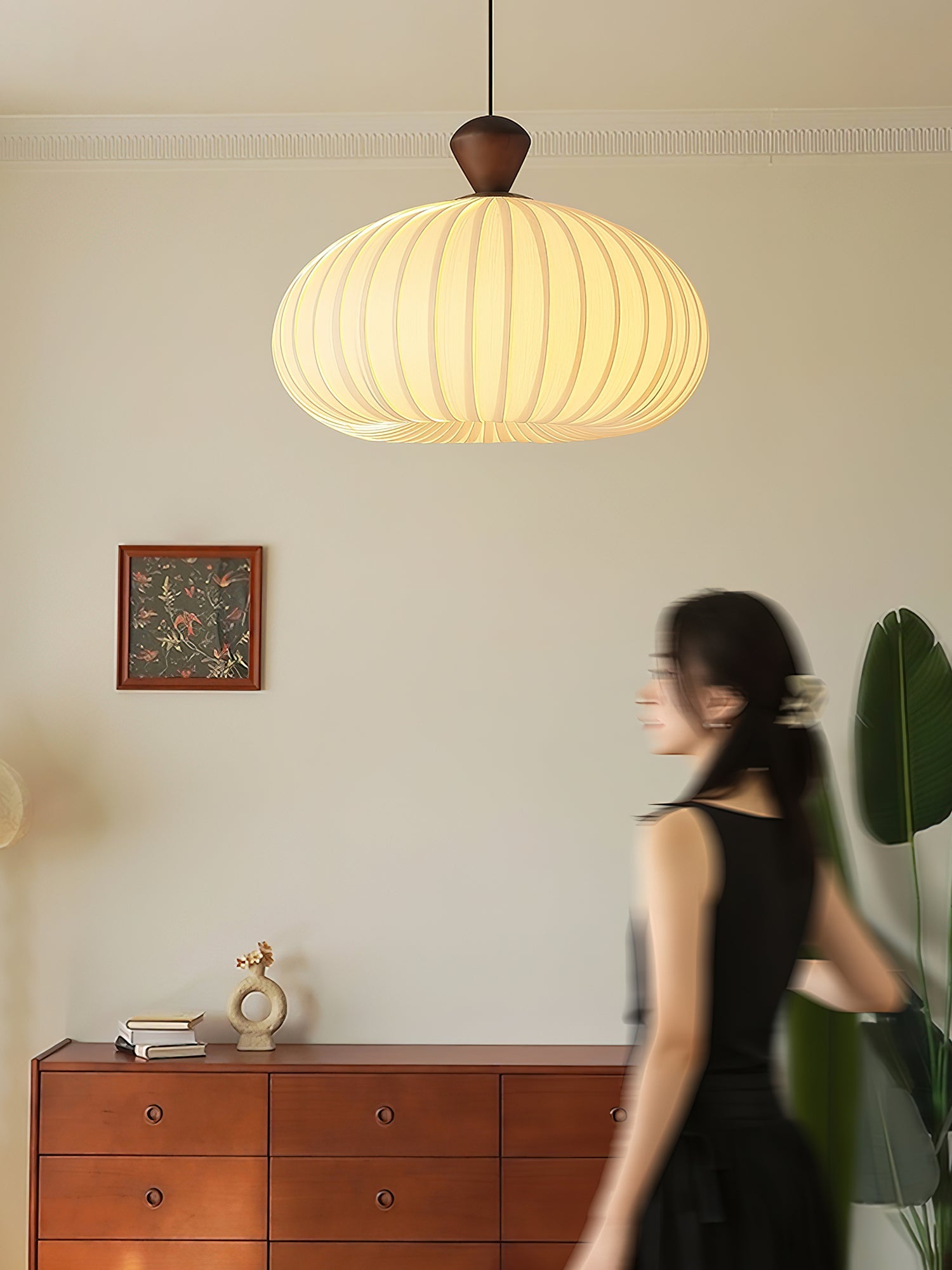 Ovola Pleated Pendant Light